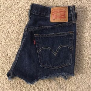 Levi’s 501 cut off shorts